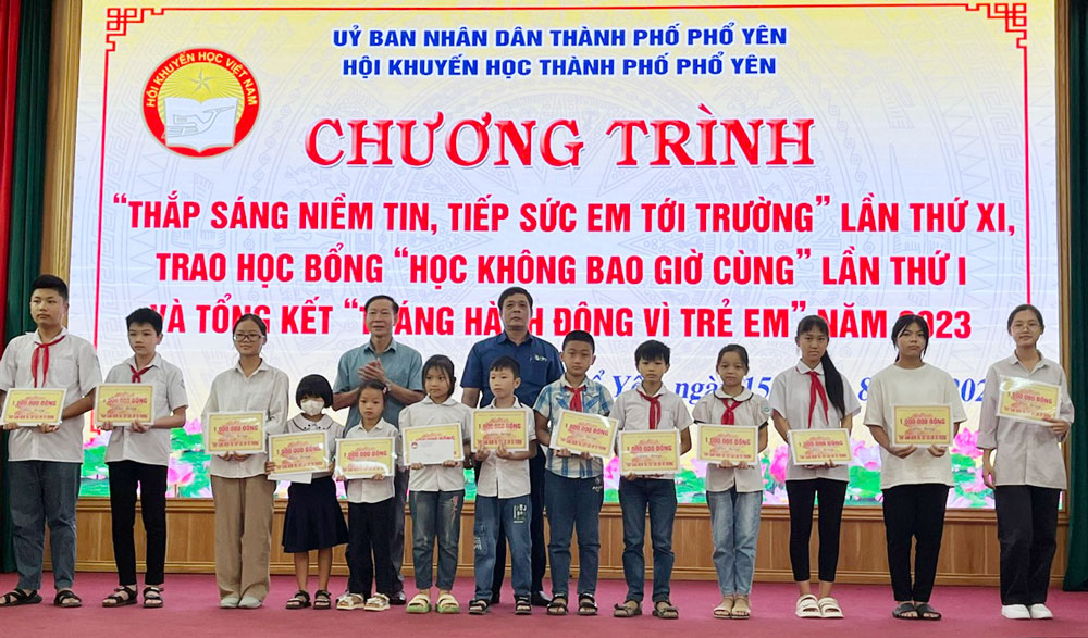 Vững niềm tin bước vào năm học mới