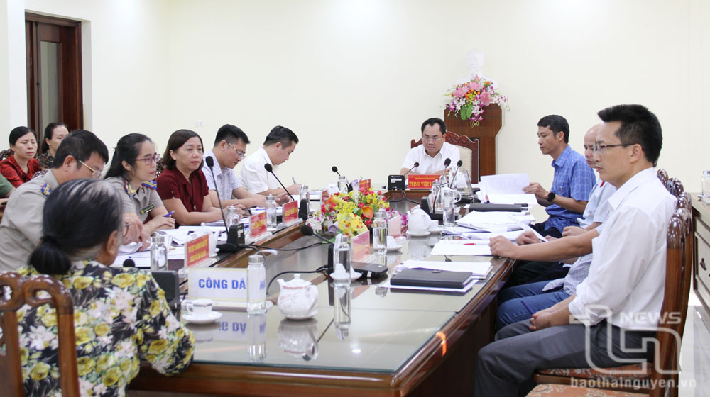 Vận dụng các quy định làm căn cứ giải quyết chế độ cho công dân