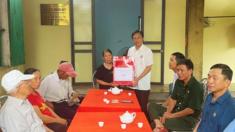 Kỷ niệm 62 năm Ngày thảm họa da cam ở Việt Nam: Kết nối, sẻ chia cùng nạn nhân chất độc da cam