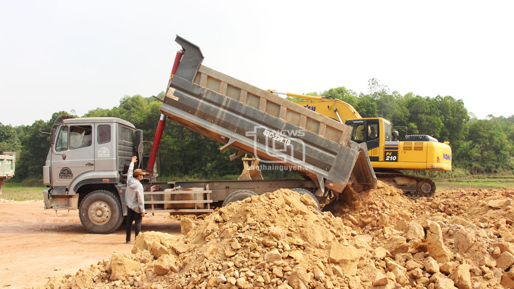Tín hiệu vui trong gỡ khó nguồn đất san lấp