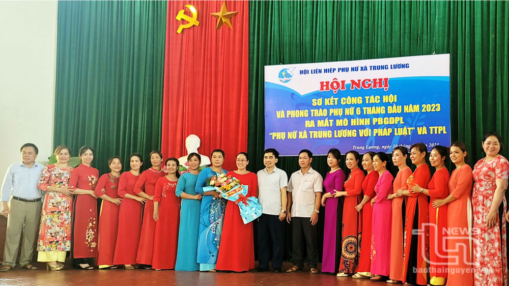 Đẩy mạnh phổ biến, giáo dục pháp luật ở “vùng lõm”
