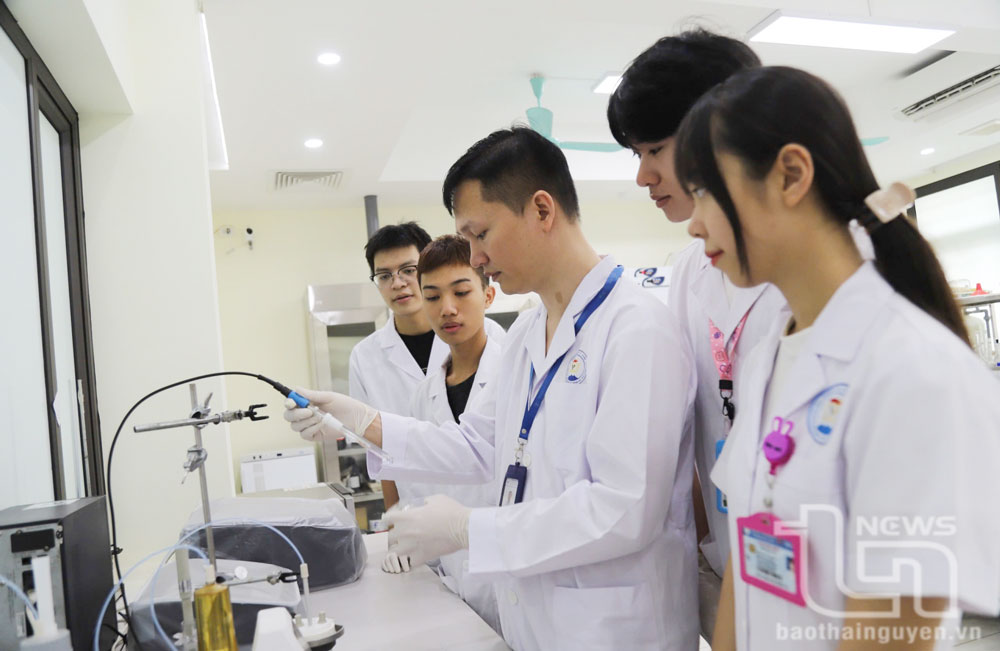 Đại học Thái Nguyên công bố điểm chuẩn: Nhóm ngành sư phạm vượt trội