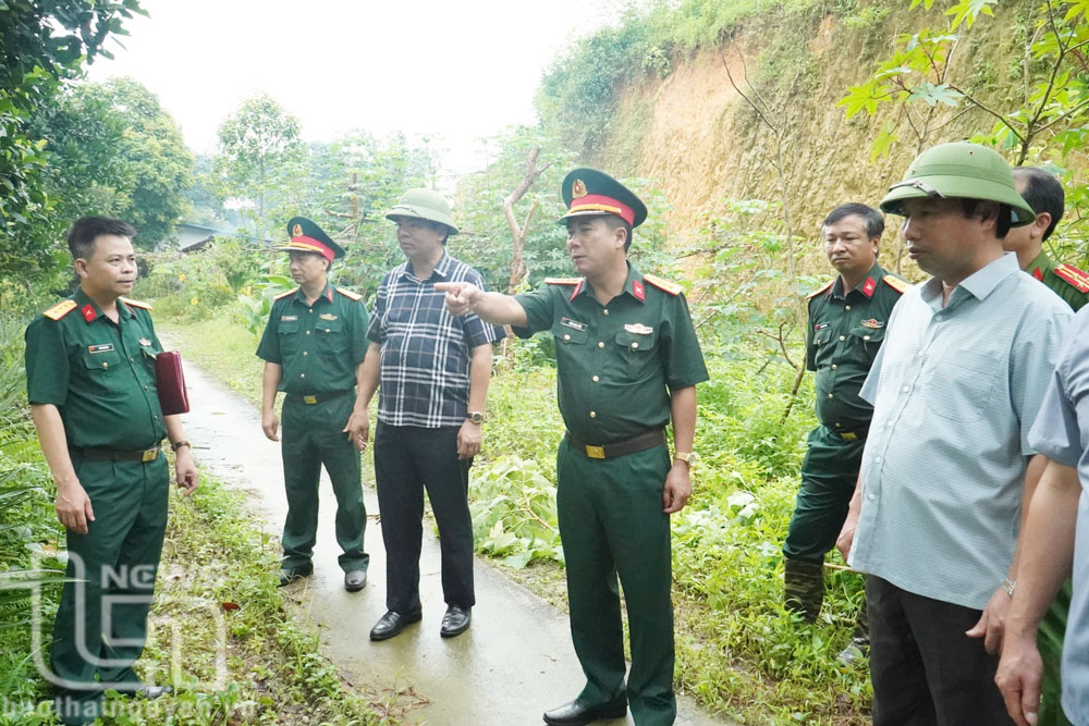 Đoàn công tác của Ban Chỉ đạo diễn tập KVPT tỉnh kiểm tra công tác chuẩn bị diễn tập KVPT năm 2024 tại huyện Đồng Hỷ.
