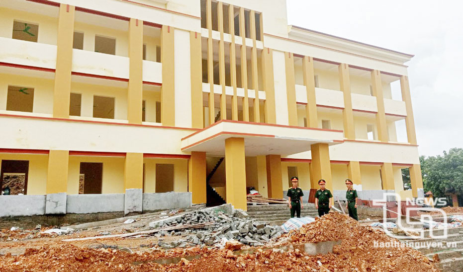 Trụ sở Ban Chỉ huy Quân sự huyện Đại Từ đang được thi công.