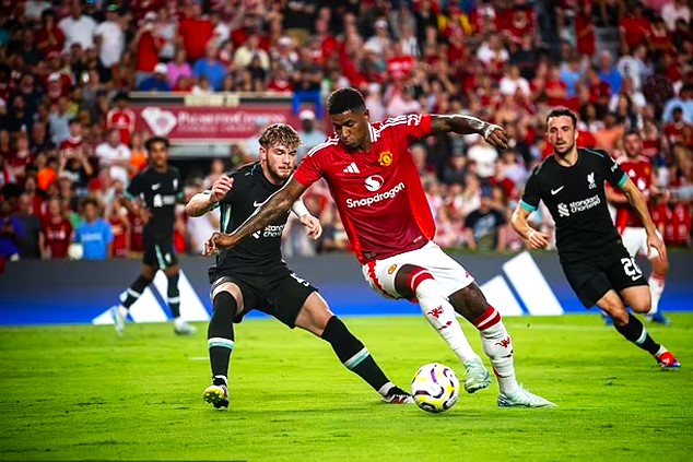 Tâm điểm Ngoại hạng Anh sẽ là trận cầu giữa Manchester United - Liverpool đêm 1/9. Ảnh: DM