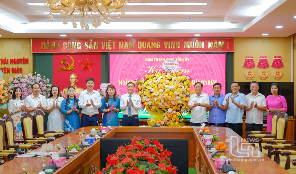 Chúc mừng ngành Tuyên giáo nhân ngày truyền thống