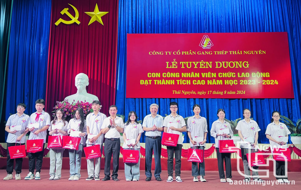 Công ty CP Gang thép Thái Nguyên: Tuyên dương 470 học sinh là con người lao động
