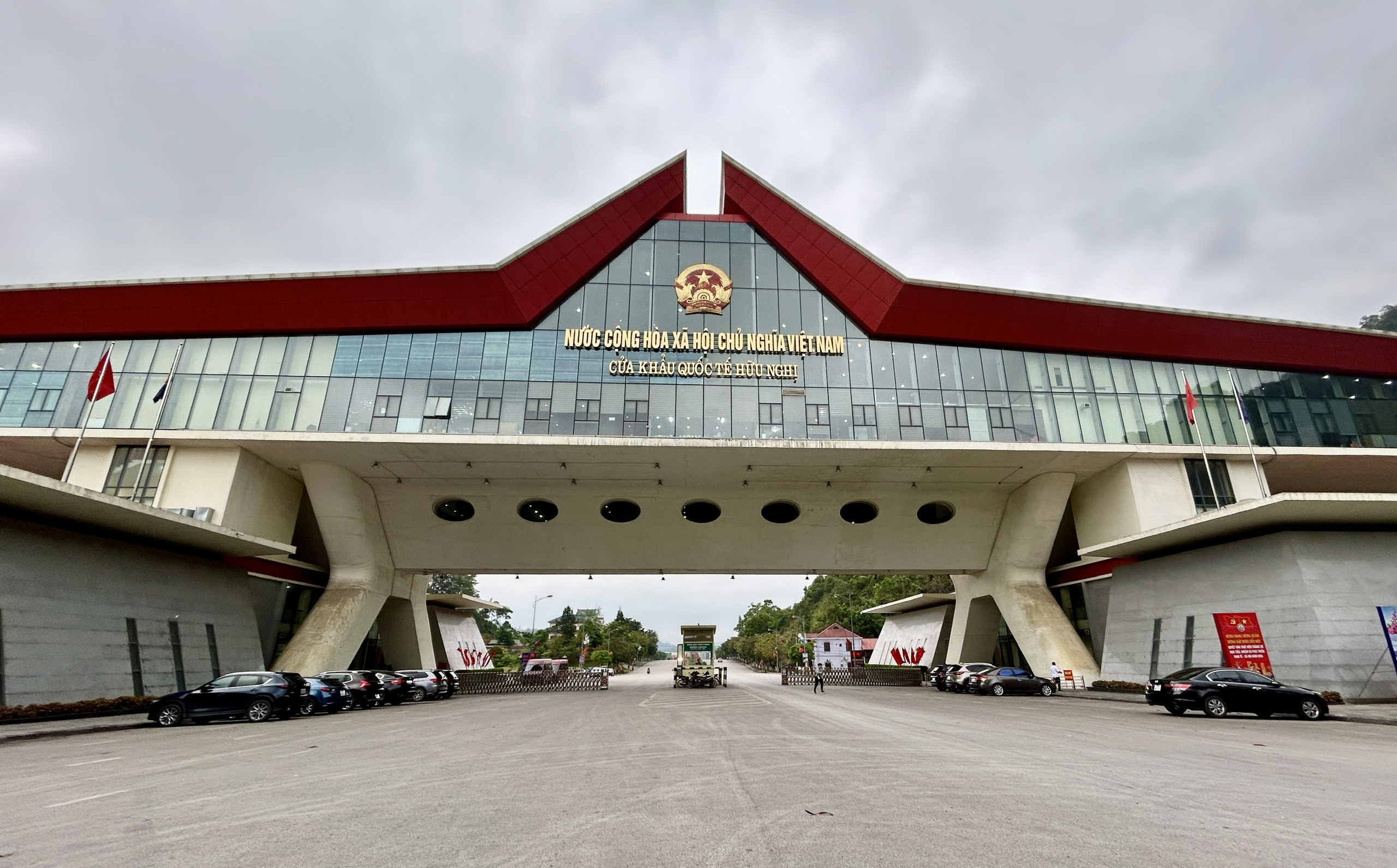 Thí điểm xây dựng cửa khẩu thông minh