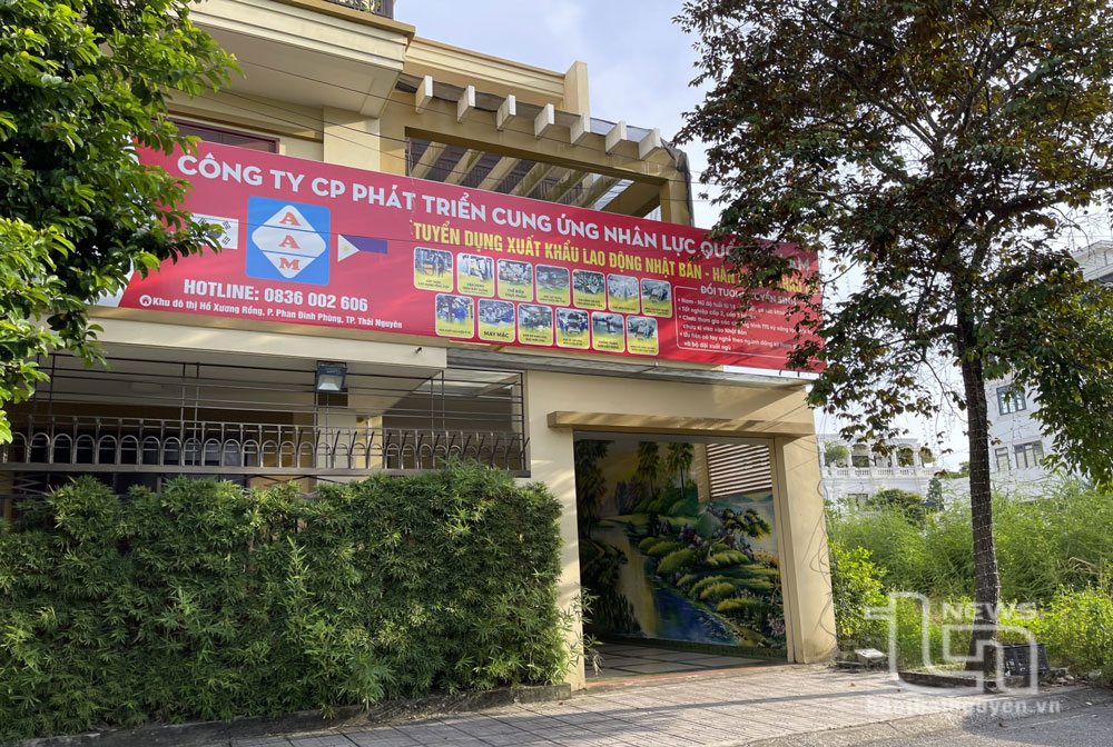 Biển hiệu ghi: Công ty CP Phát triển nhân lực quốc tế AAM tại Khu đô thị Xương Rồng, phường Phan Đình Phùng (TP. Thái Nguyên).