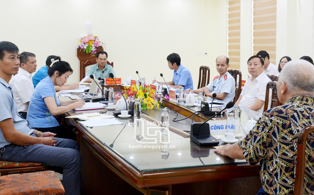 Hướng dẫn, tạo điều kiện để công dân hưởng chế độ, chính sách đúng quy định