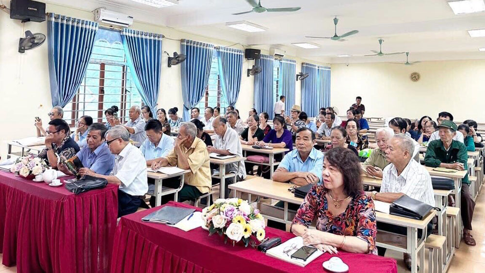 TP. Phổ Yên: Bồi dưỡng về văn học nghệ thuật cho 80 hội viên