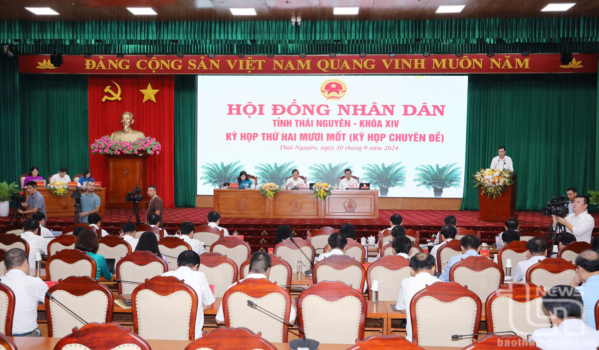 Quảng cảnh Kỷ họp.