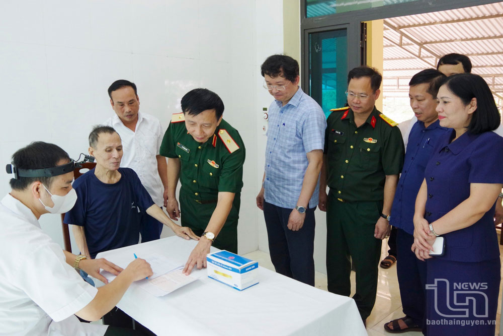 Vẹn nguyên nghĩa tình quân - dân