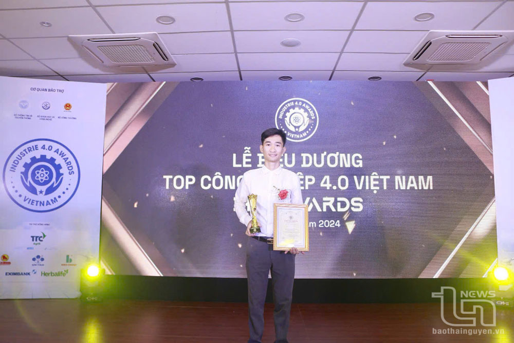 Hợp tác xã trà an toàn Phú Đô được vinh danh TOP công nghiệp 4.0 Việt Nam