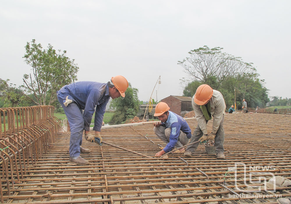 Nỗ lực đẩy mạnh giải ngân vốn đầu tư công