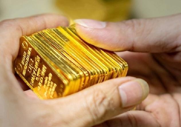Dự báo giá vàng sẽ tăng mạnh, nhà đầu tư cẩn trọng trước khi xuống tiền 