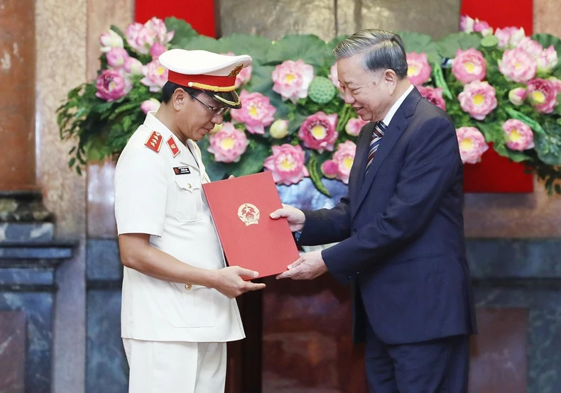 Tổng Bí thư, Chủ tịch nước Tô Lâm trao quyết định bổ nhiệm Phó Viện trưởng Viện Kiểm sát nhân dân tối cao