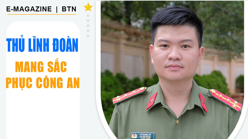 Thủ lĩnh Đoàn mang sắc phục Công an