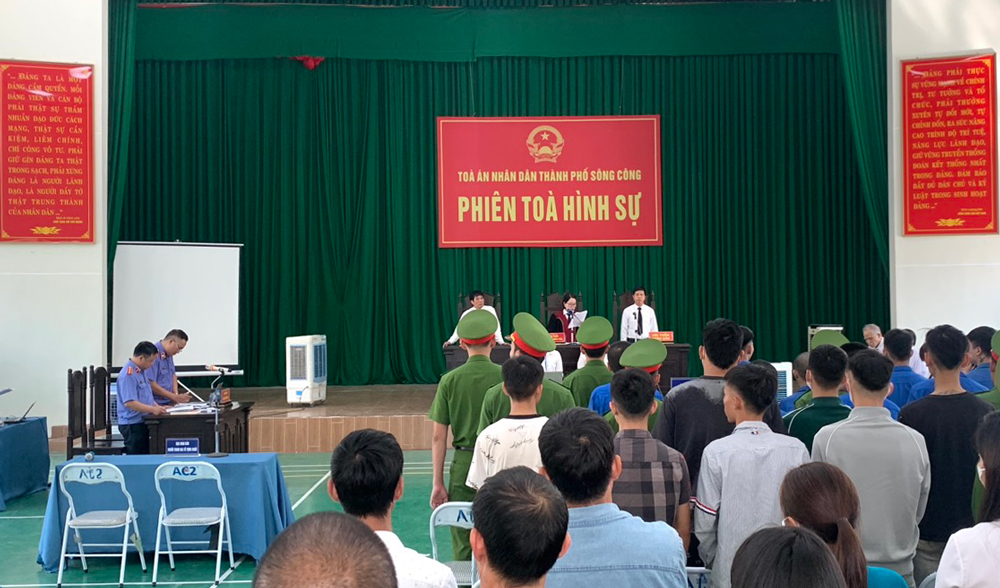 TP. Sông Công: Xét xử 42 bị cáo gây rối trật tự công cộng