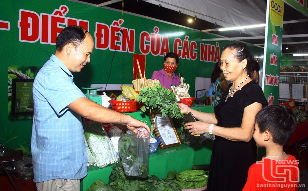 Liên kết tiêu thụ nông sản vẫn là “bài toán” khó