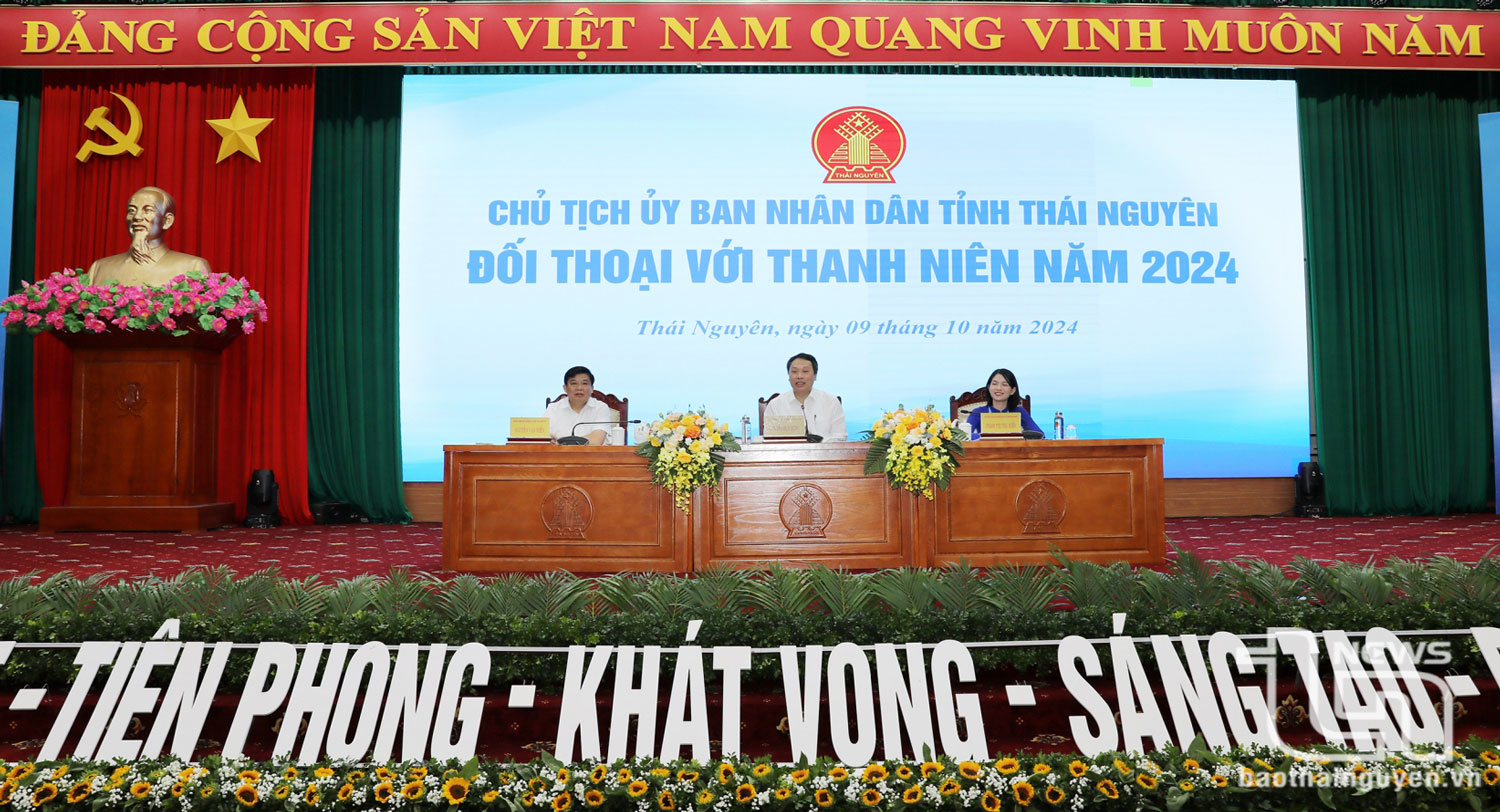 Chủ tịch UBND tỉnh Thái Nguyên đối thoại với thanh niên: Giải đáp, gợi mở nhiều vấn đề