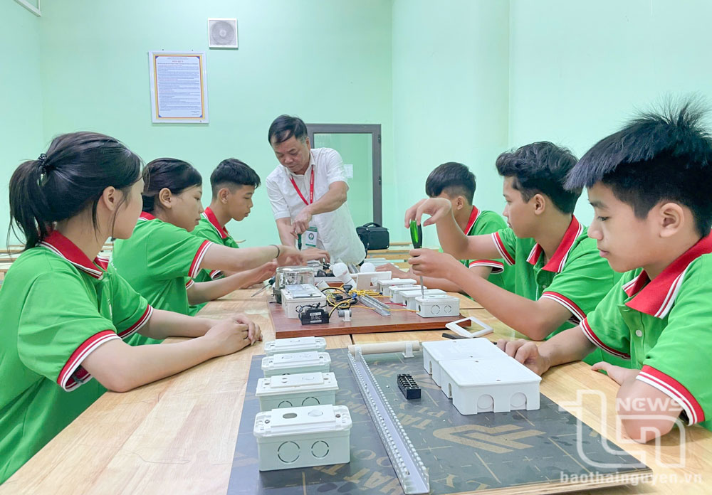 Mở ra nhiều cơ hội việc làm​​​​​​​ cho người lao động