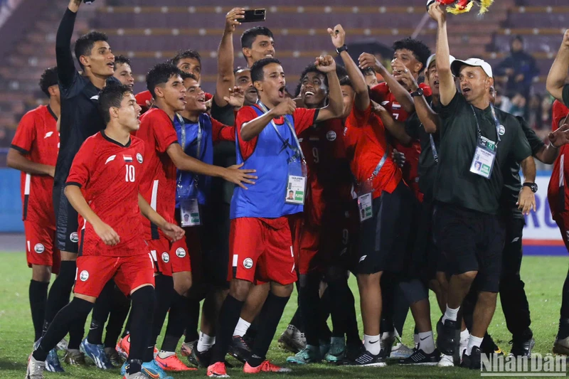 16 đội mạnh nhất tham dự Vòng chung kết U17 châu Á 2025