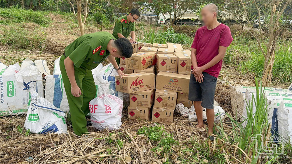 Toàn bộ số hàng hóa mà cơ quan chức năng thu giữ của Nguyễn Thành T. không có hóa đơn chứng từ chứng minh nguồn gốc xuất xứ.