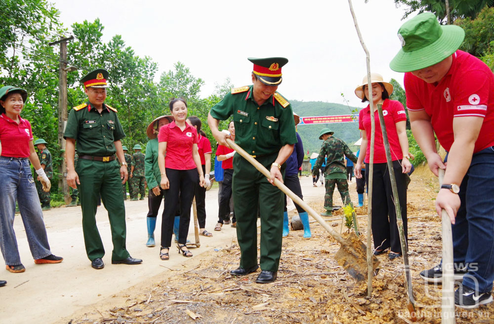 Sư đoàn Bộ binh 346: Thắt chặt thêm tình đoàn kết quân - dân