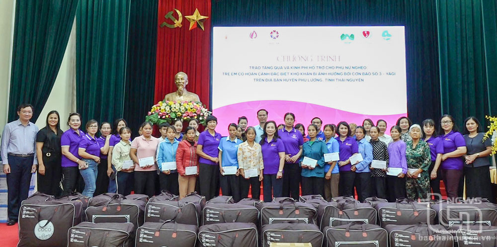 Hỗ trợ phụ nữ nghèo và trẻ em có hoàn cảnh khó khăn