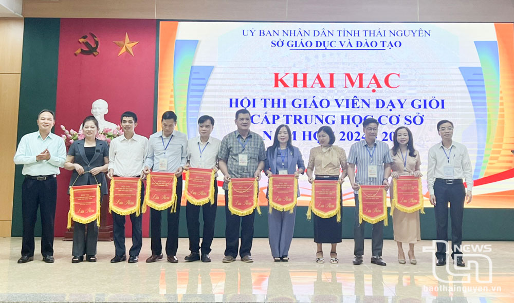 Trên 200 giáo viên thi dạy giỏi cấp tỉnh