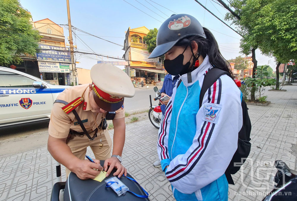 Xử phạt hơn 1.100 học sinh vi phạm Luật Giao thông đường bộ