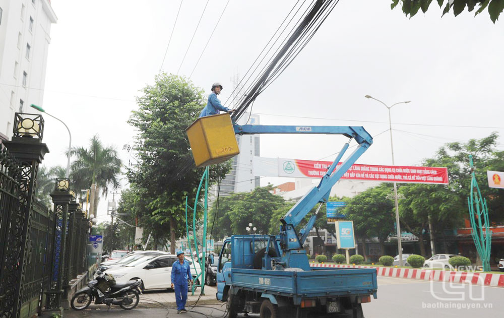 Hạ tầng viễn thông trên địa bàn tỉnh ngày càng được quan tâm đầu tư, đáp ứng nhu cầu của người dân và doanh nghiệp. Ảnh: Thu Hà