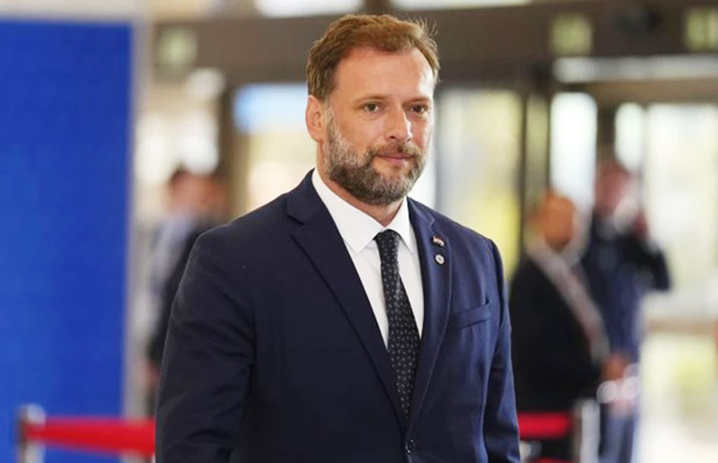 Bộ trưởng Quốc phòng Croatia bị thương nghiêm trọng do tai nạn ô tô