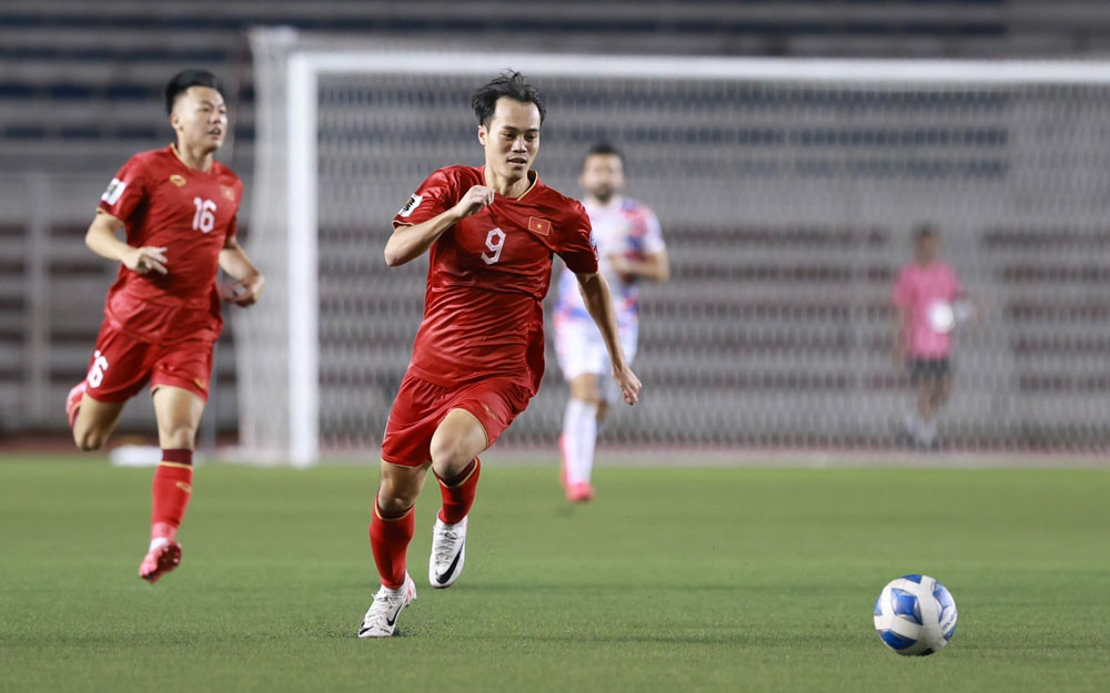 Văn Toàn và Đình Bắc tỏa sáng, Việt Nam thắng 2-0 Philippines