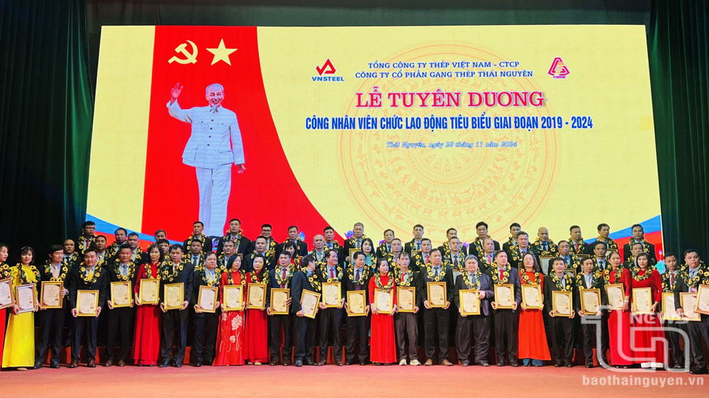 Công ty CP Gang thép Thái Nguyên: Tuyên dương 65 công nhân lao động tiêu biểu