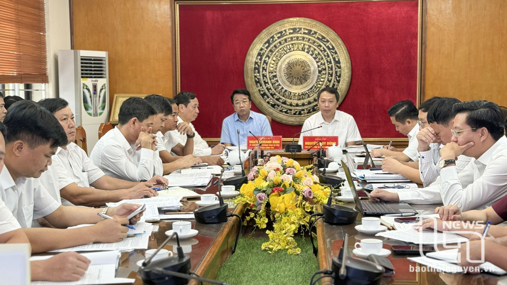 Đồng chí Chủ tịch UBND tỉnh làm việc với Sở Nông nghiệp và PTNT
