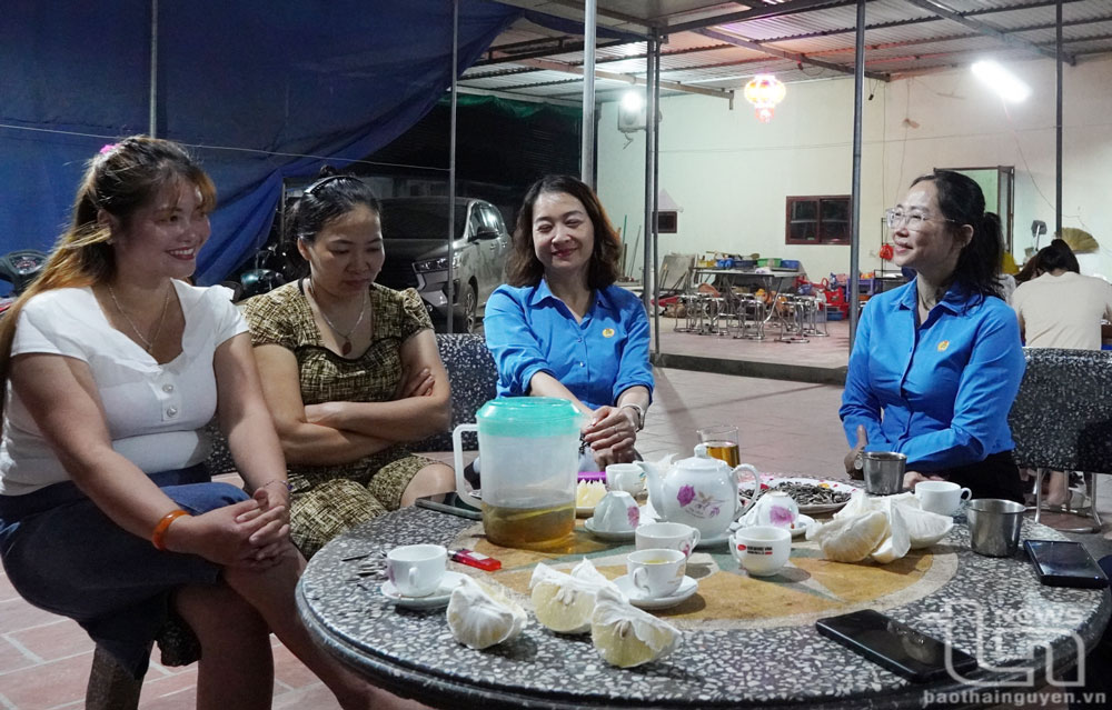 Nỗi niềm công nhân xa nhà