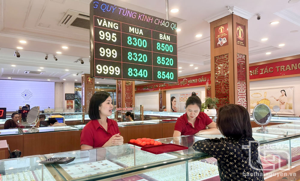 Giá vàng “nhảy múa”: Người dân không hoang mang và quyết định vội vàng