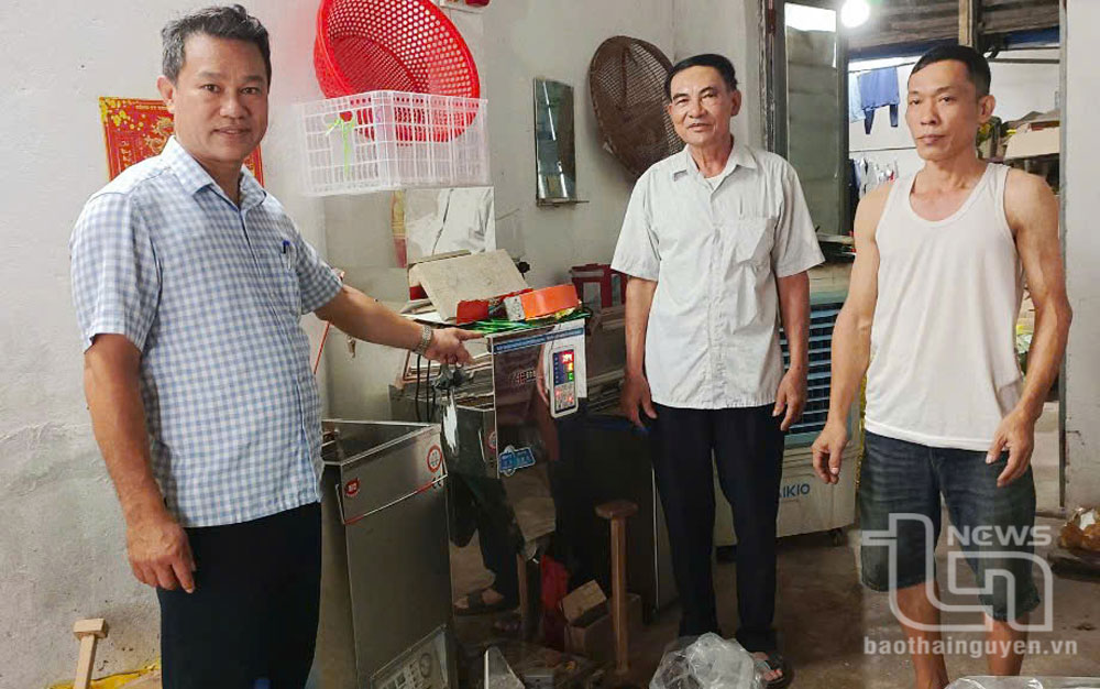 Hỗ trợ chuyển đổi sinh kế cho hộ kinh doanh thịt chó, mèo