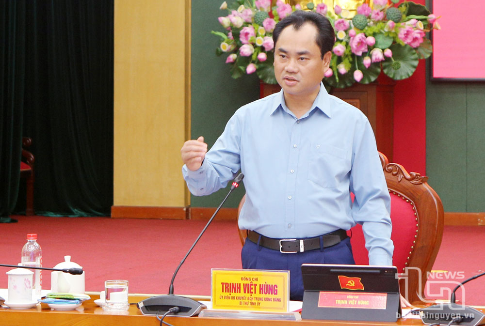 Đồng chí Bí thư Tỉnh ủy Trịnh Việt Hùng phát biểu kết luận.