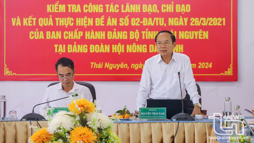 Thành viên Đoàn Kiểm tra nêu các nội dung cần giải trình, làm rõ thêm.