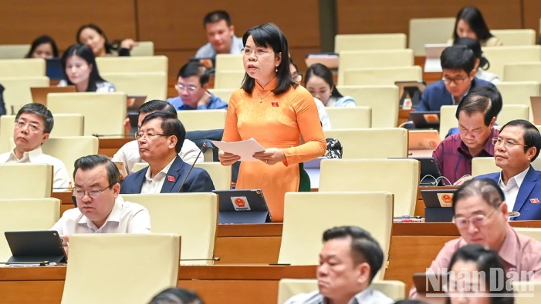 Đại biểu Nguyễn Ngọc Xuân - Đoàn đại biểu Quốc hội tỉnh Bình Dương. (Ảnh: DUY LINH)