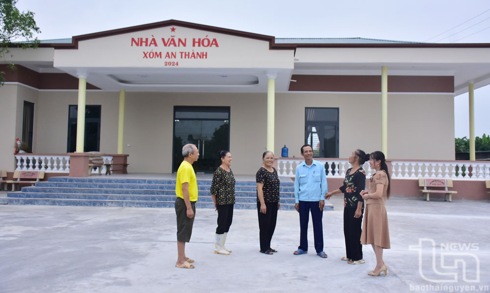 Nhà văn hóa xóm An Thành (xã Dương Thành,Phú Bình) mới hoàn thành đưa vào sử dụng, tổng diện tích1.850m2, trị giá gần 1,5 tỷ đồng.