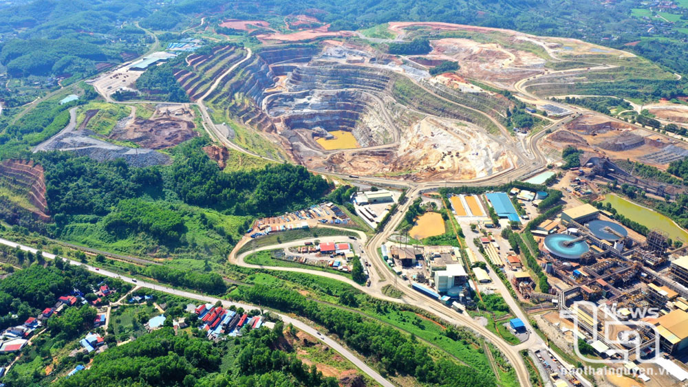 Moong khai thác và nhà máy chế biến khoáng sản của Masan High-Tech Materials tại Mỏ đa kim Núi Pháo.