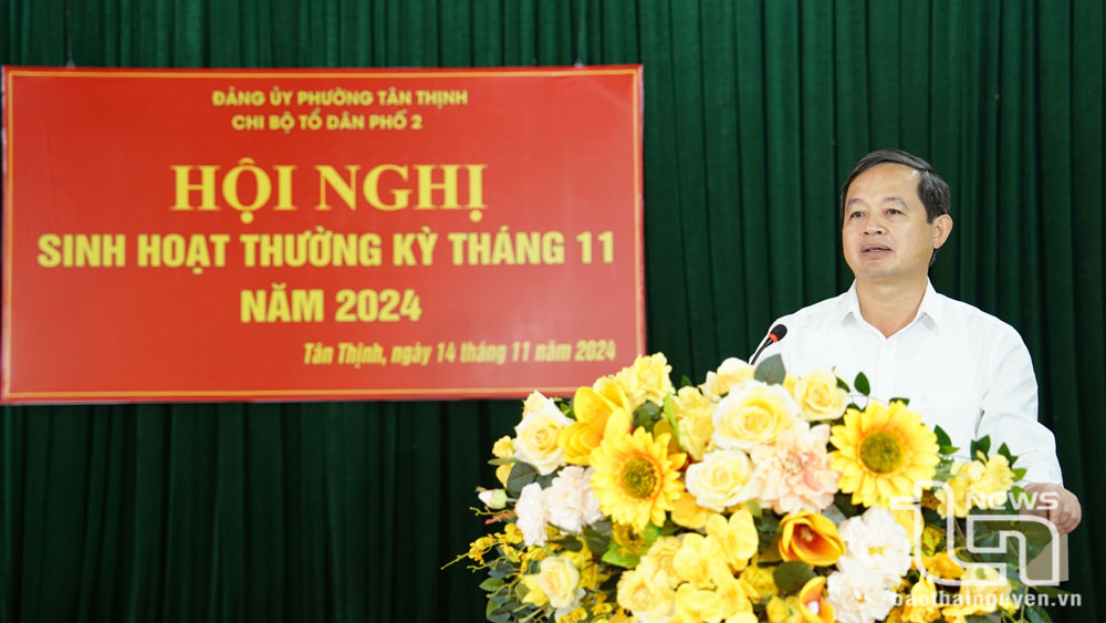 Phát huy vai trò gương mẫu của đảng viên khi tham gia mạng xã hội
