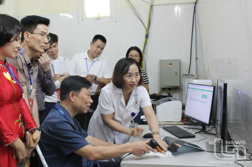 Tất cả hồ sơ bệnh án của bệnh nhân đều được lưu trữ và truyền tải liên thông giữa các phòng/khoa tại Bệnh viện đa khoa huyện Phú Bình.