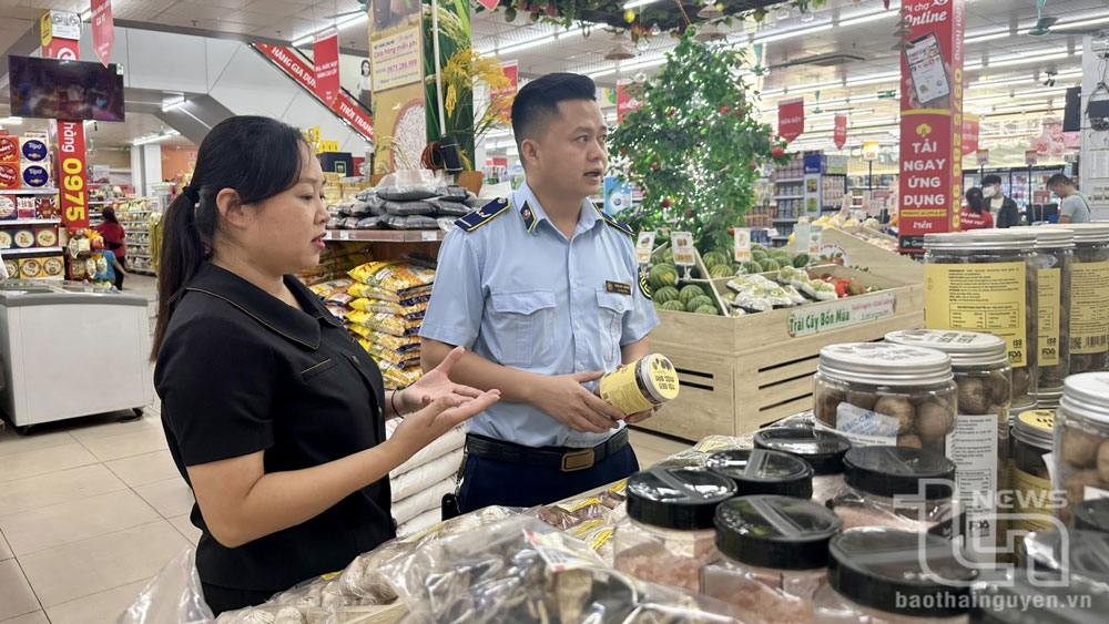 Tăng cường kiểm tra, kiểm soát thị trường dịp cuối năm