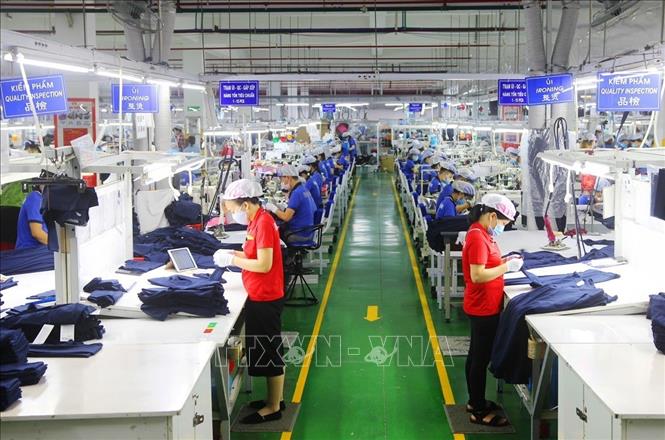 Chỉ số PMI ngành sản xuất Việt Nam phục hồi mạnh sau siêu bão Yagi 