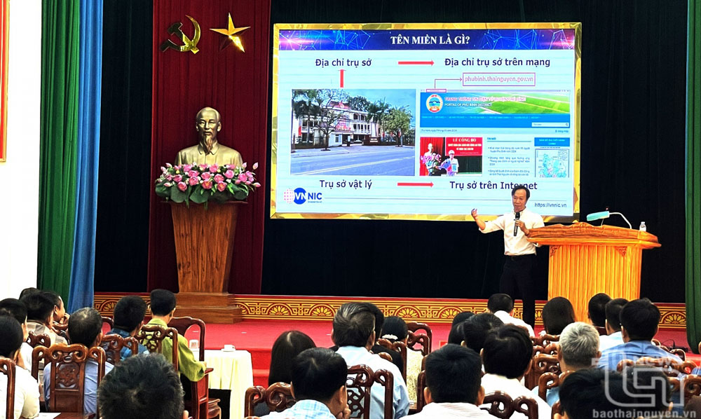 Triển khai chương trình hiện diện trực tuyến với tên miền “.vn”